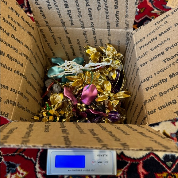 Bulk of beaded flower stems for crafts floral arrangements - Picture 1 of 6